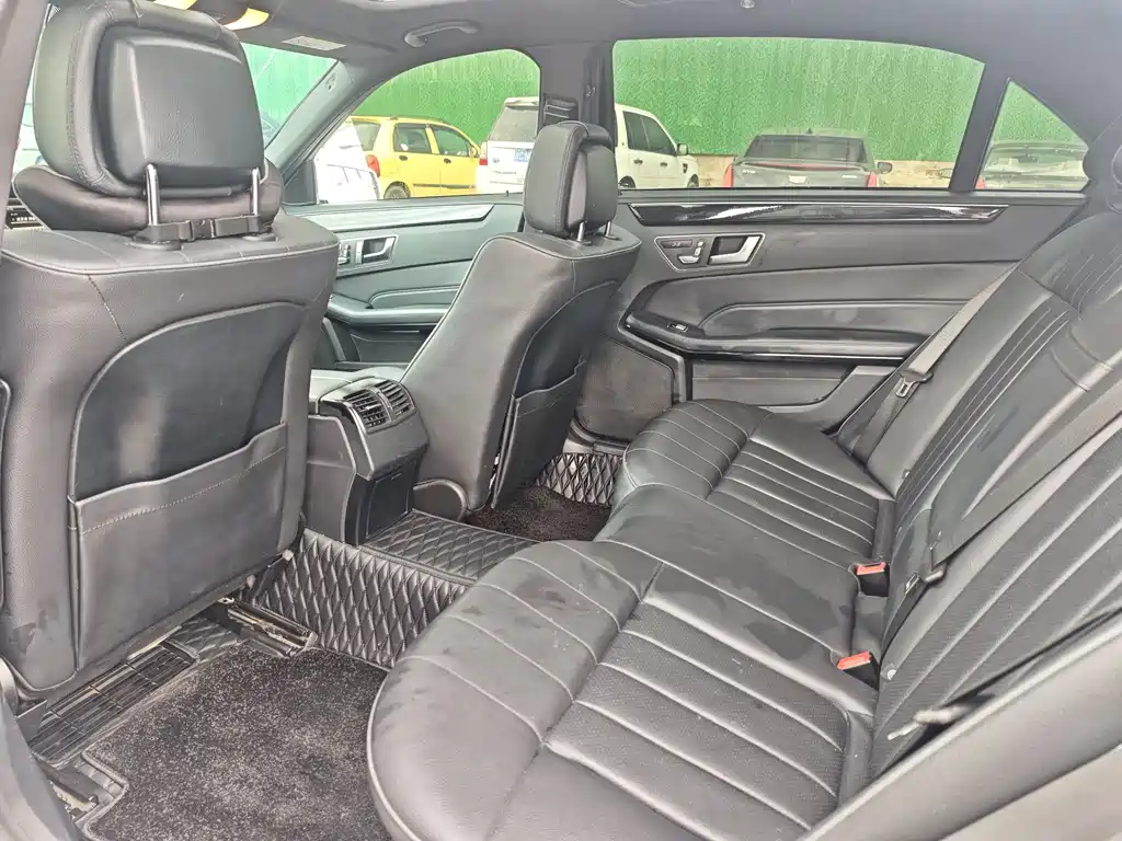 Mercedes-Benz E-Class 2015 — фото 10