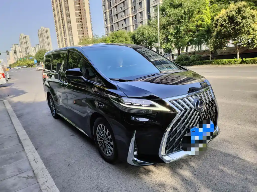 Lexus LM 2022 — фото 2