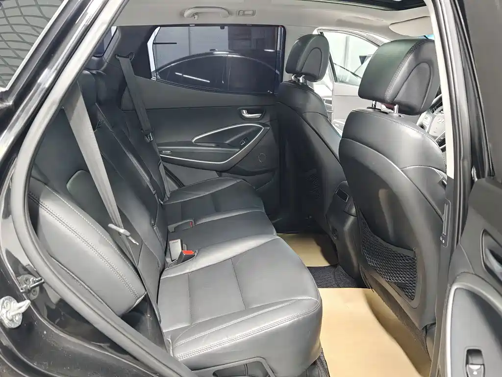 Hyundai Santa Fe 2015 — фото 9