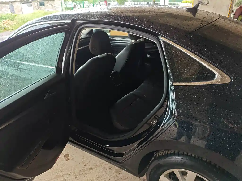 Volkswagen Passat 2022