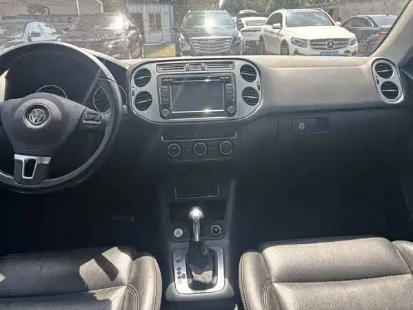 Volkswagen Tiguan 2015