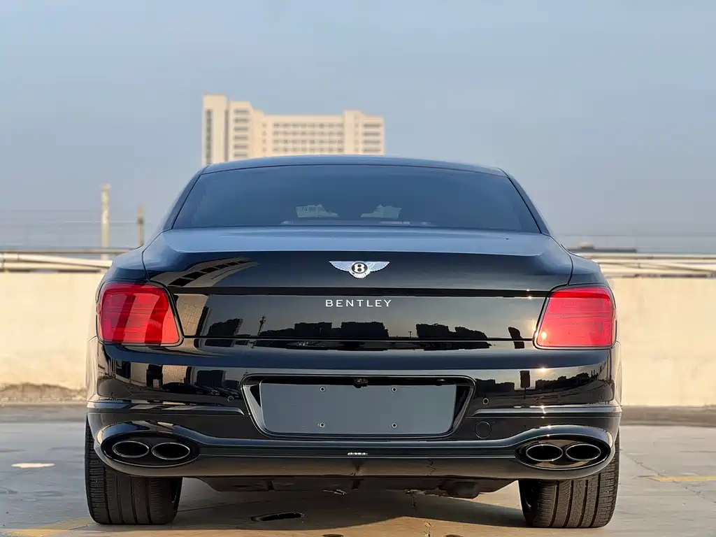 Bentley Flying Spur 2022 — фото 14