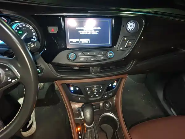 Buick Envision Plus 2017
