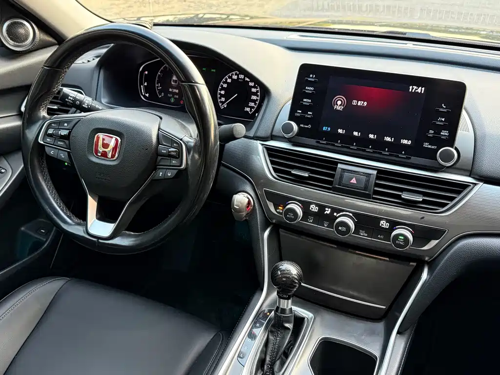 Honda Accord 2020 — фото 5