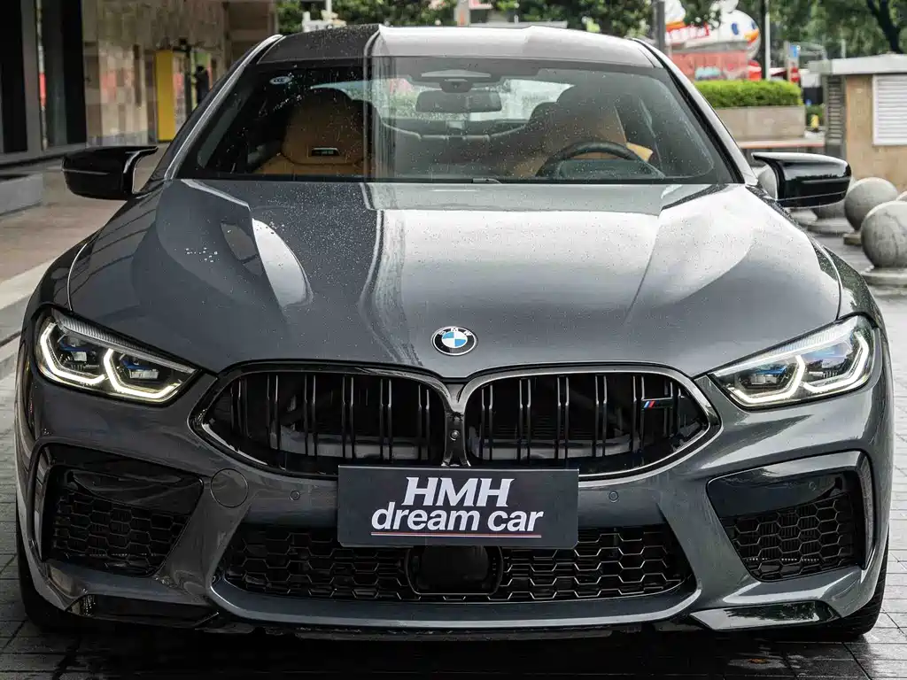 BMW M8 2021