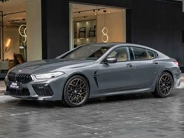BMW M8 2021