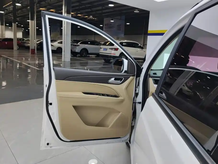 Baojun 730 2017