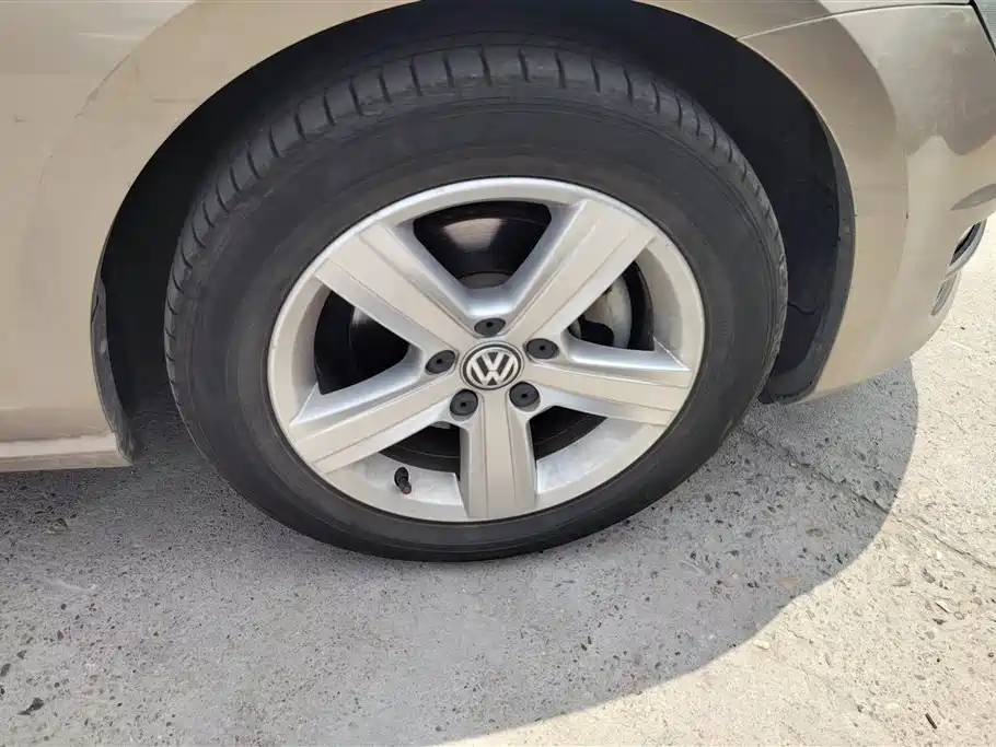 Volkswagen Golf 2016