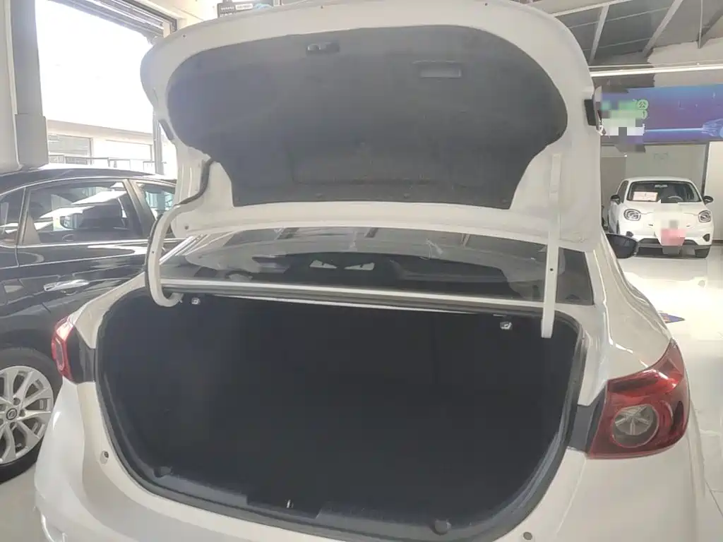 Mazda 3 Angkesela 2018 — фото 19