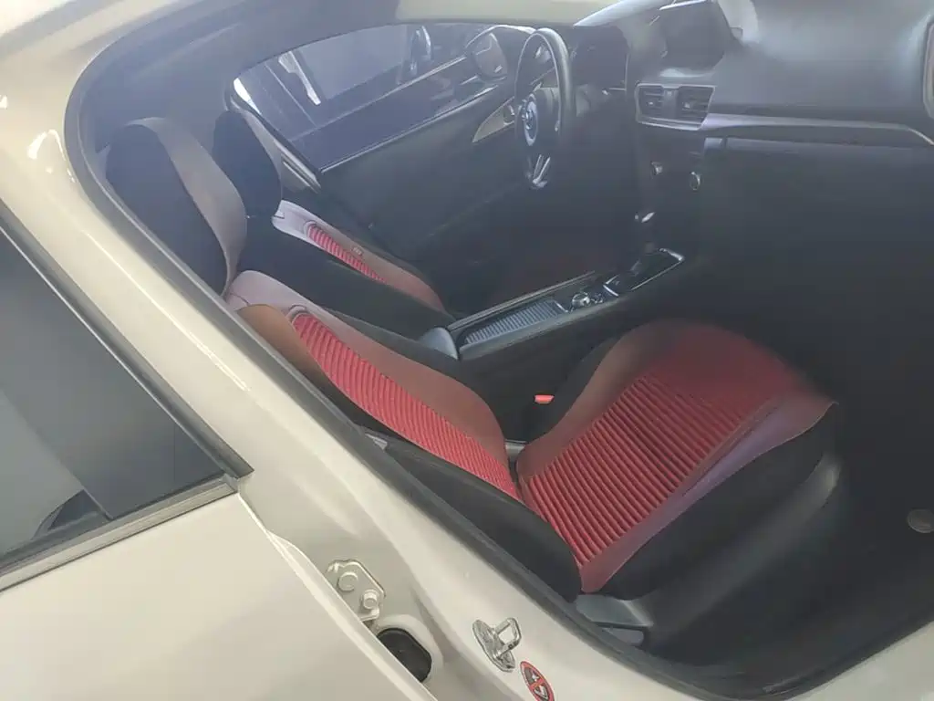 Mazda 3 Angkesela 2018 — фото 25