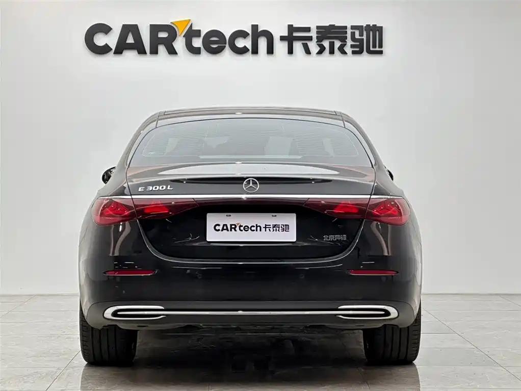 Mercedes-Benz E-Class 2024