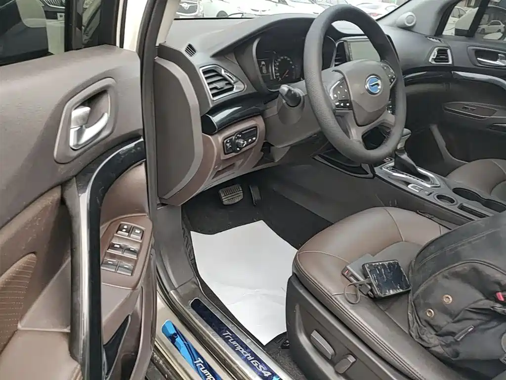 GAC Motor Trumpchi GS4 2018 — фото 15