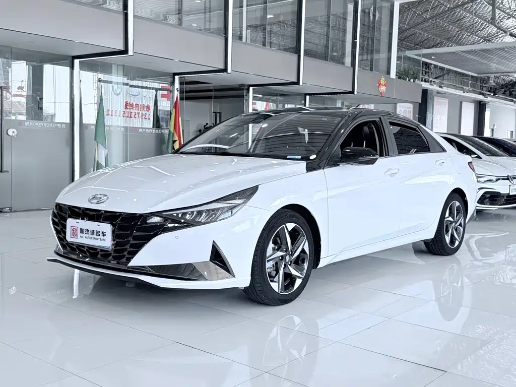 Hyundai Elantra 2023