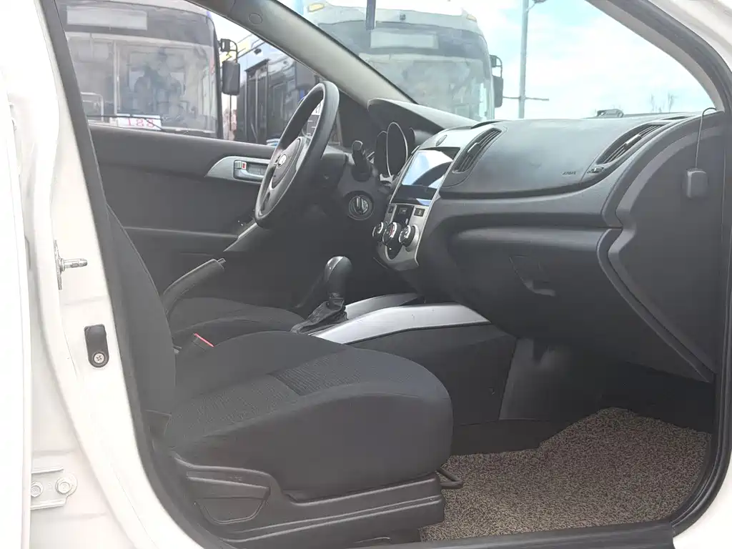Kia Forte 2016 — фото 6