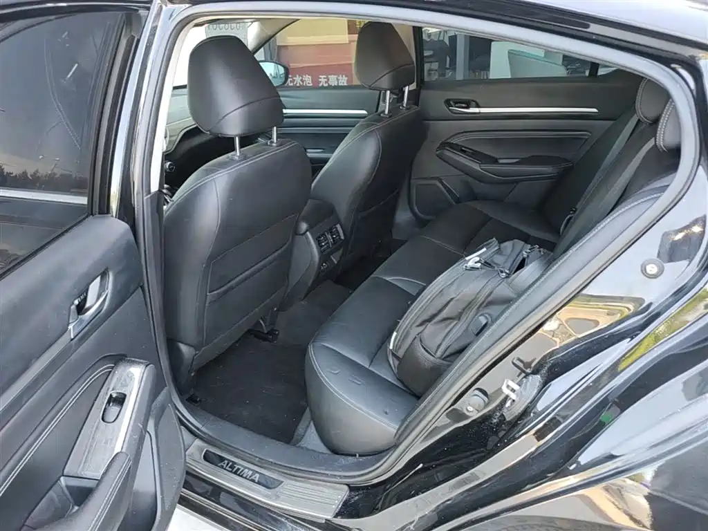 Nissan Teana 2022 — фото 17