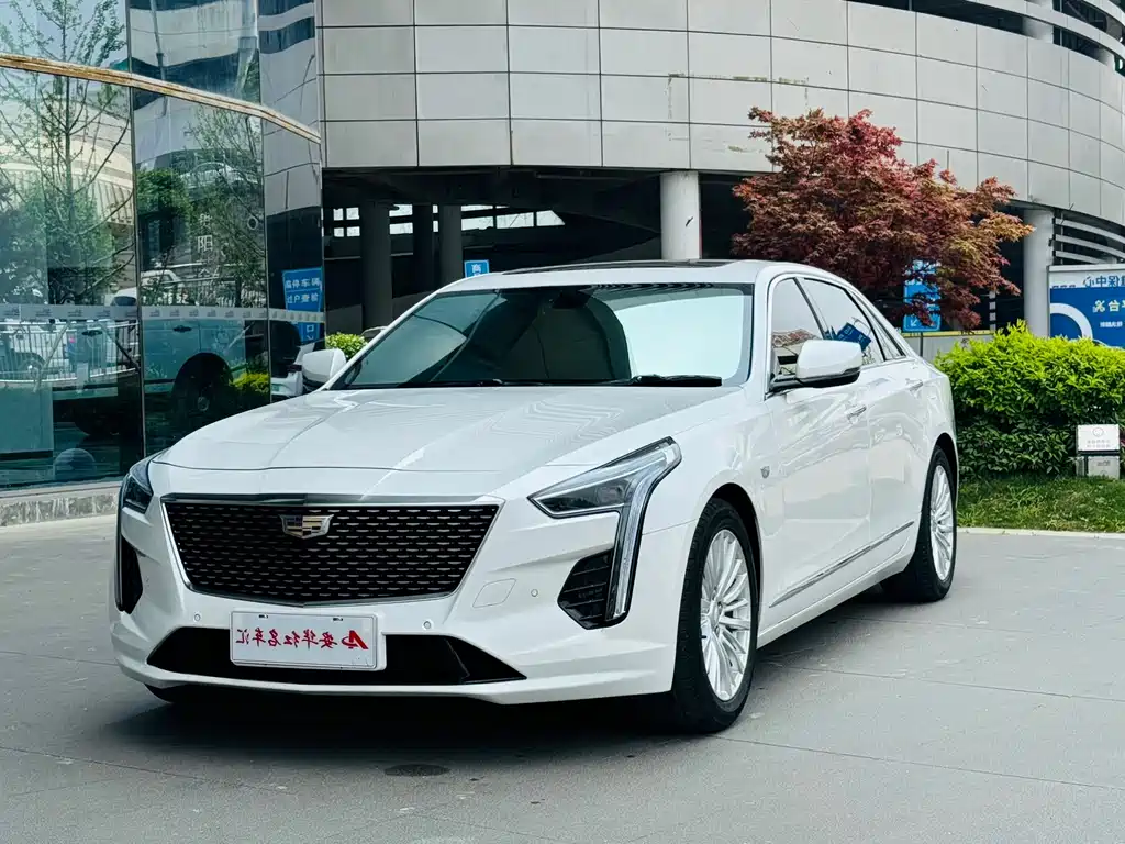Cadillac CT6 2021 — фото 1