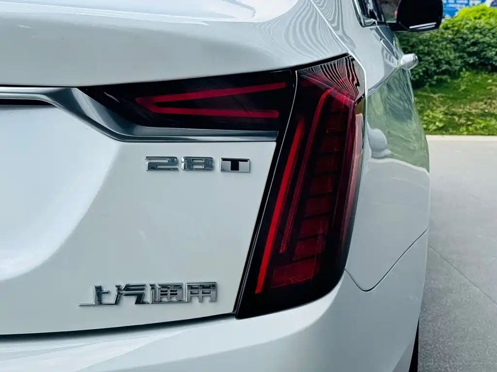 Cadillac CT6 2021 — фото 19