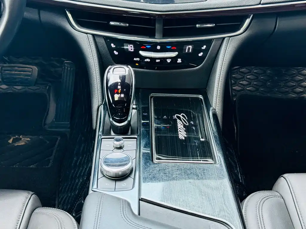 Cadillac CT6 2021 — фото 14