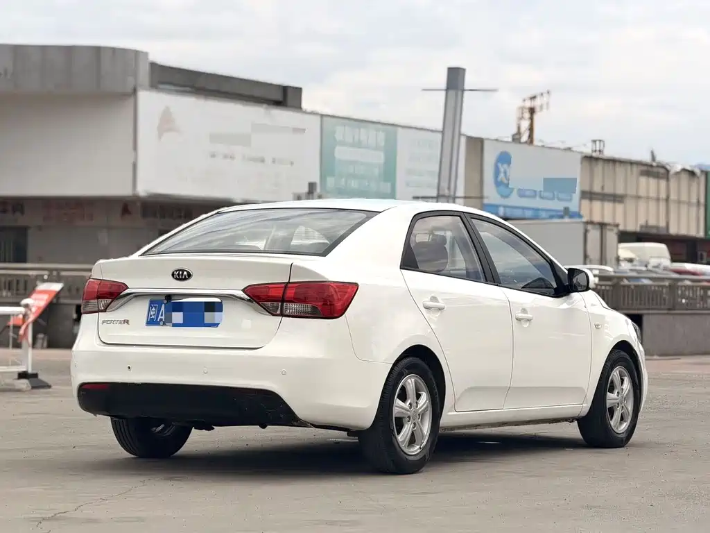 Kia Forte 2016 — фото 4