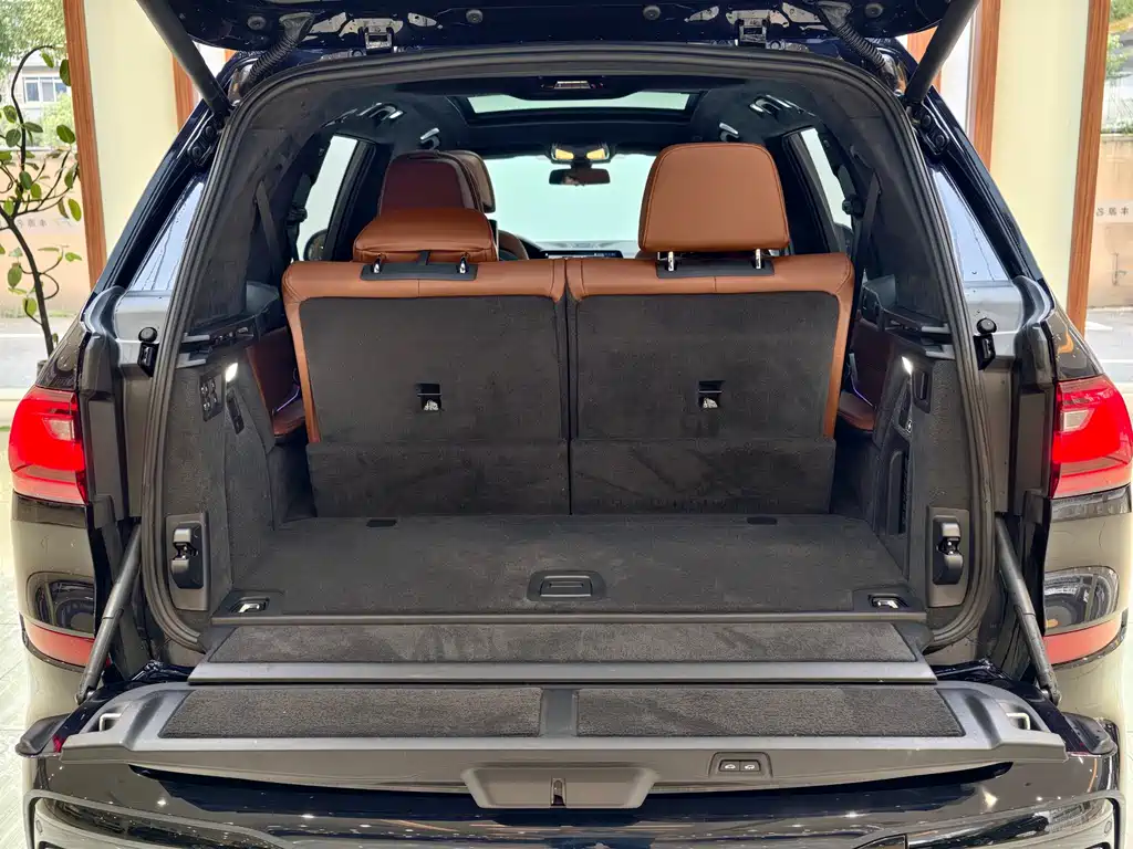 BMW X7 2019 — фото 16
