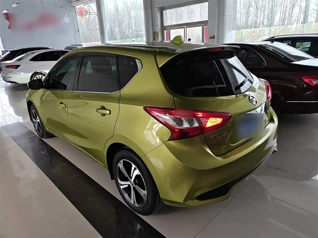 Nissan Tiida 2017 — фото 23