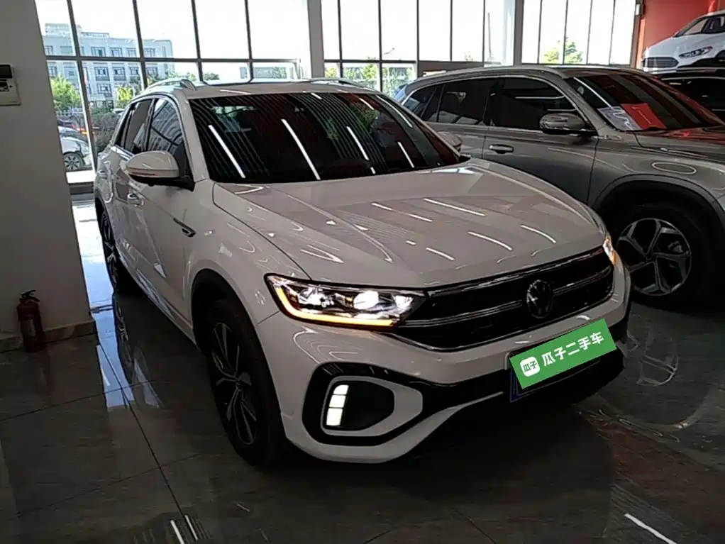 Volkswagen T-Roc 2024