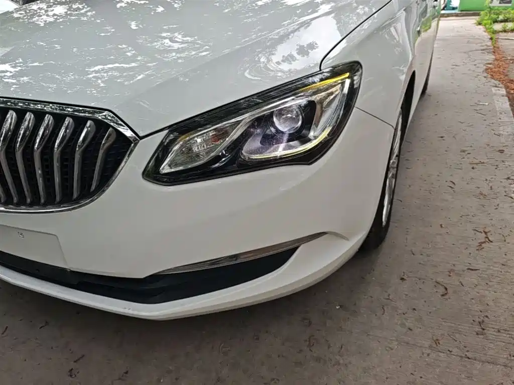 Buick Excelle 2015 — фото 24