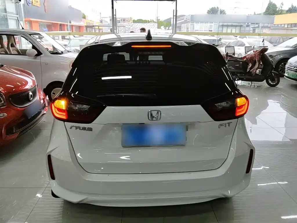 Honda Fit 2022 — фото 6