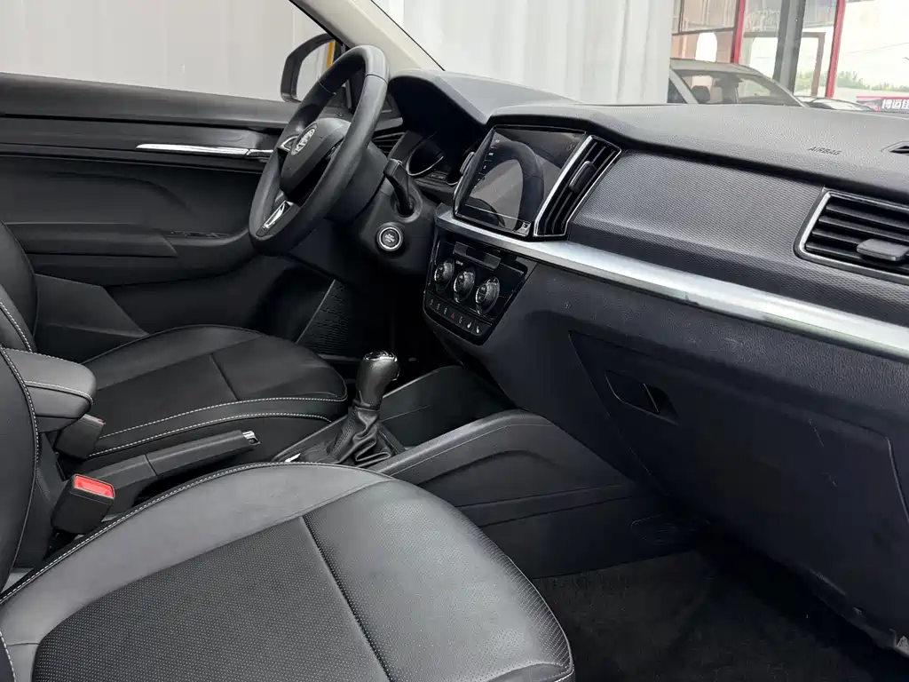 Skoda Kamiq 2021 — фото 10