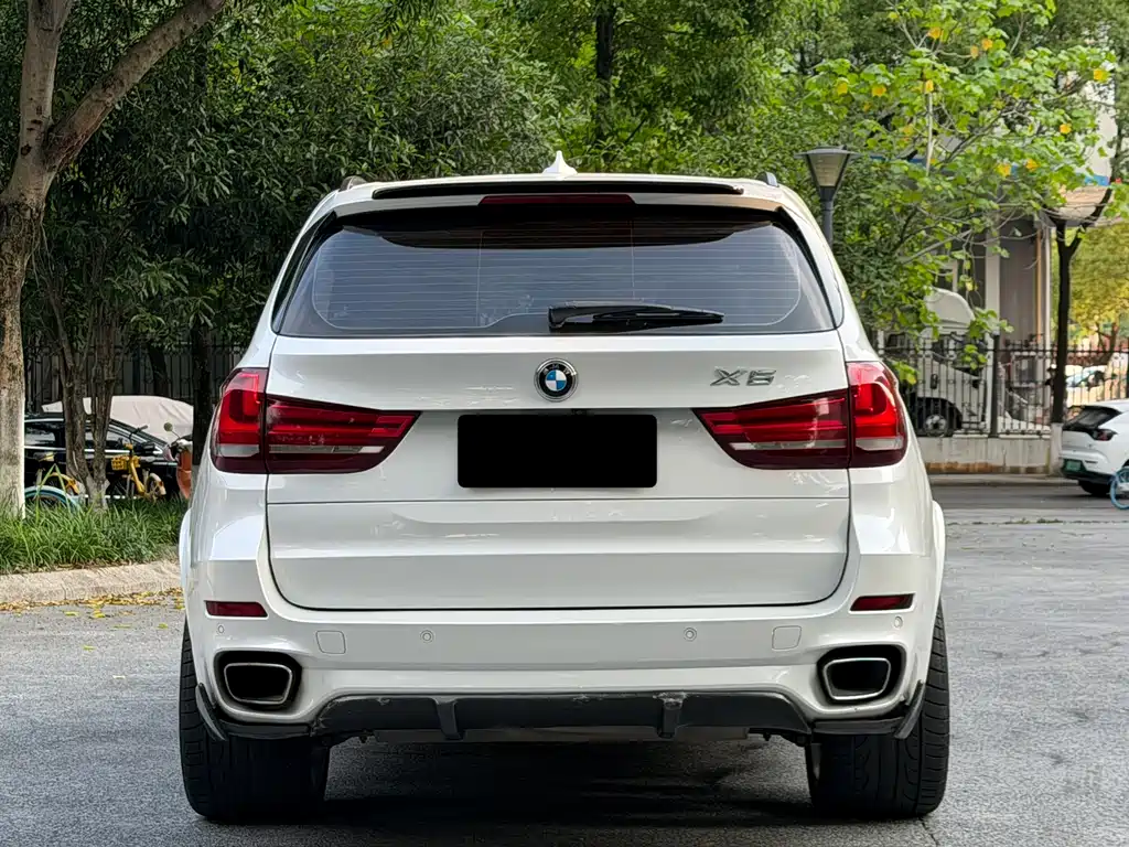 BMW X5 2016 — фото 16