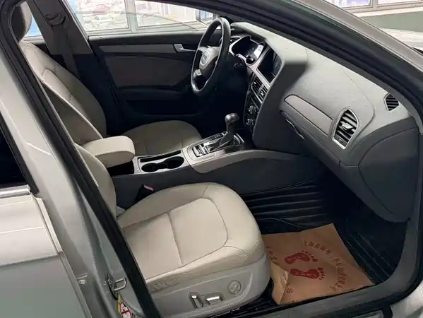 Audi A4L 2013