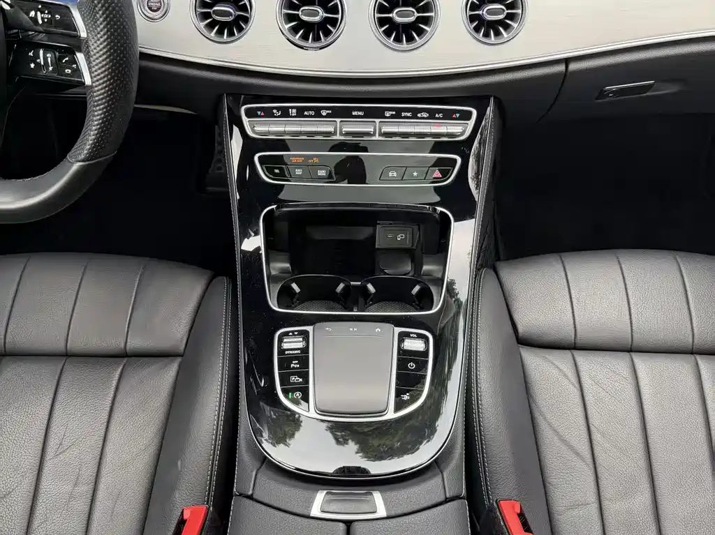 Mercedes-Benz E-Class 2021 — фото 12