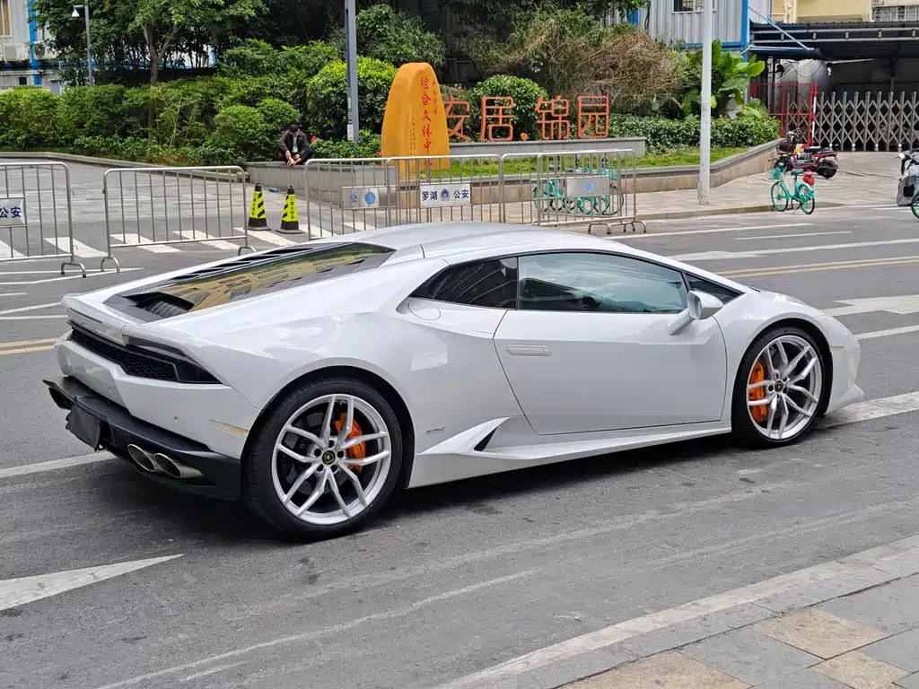 Lamborghini Huracán 2015 — фото 4