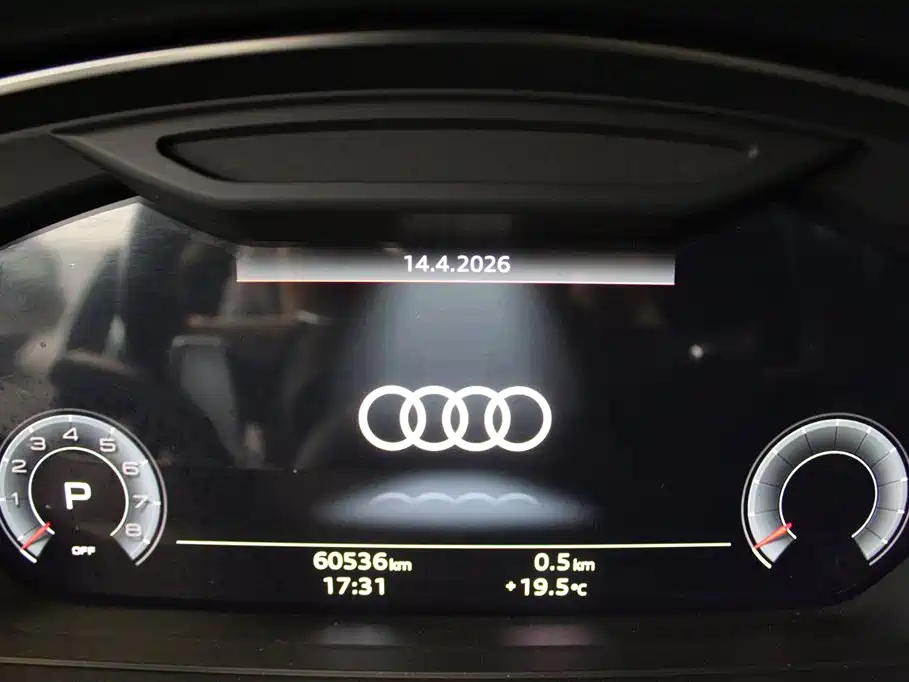 Audi A8 2021 — фото 11