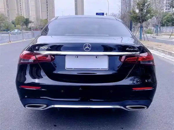Mercedes-Benz E-Class 2021