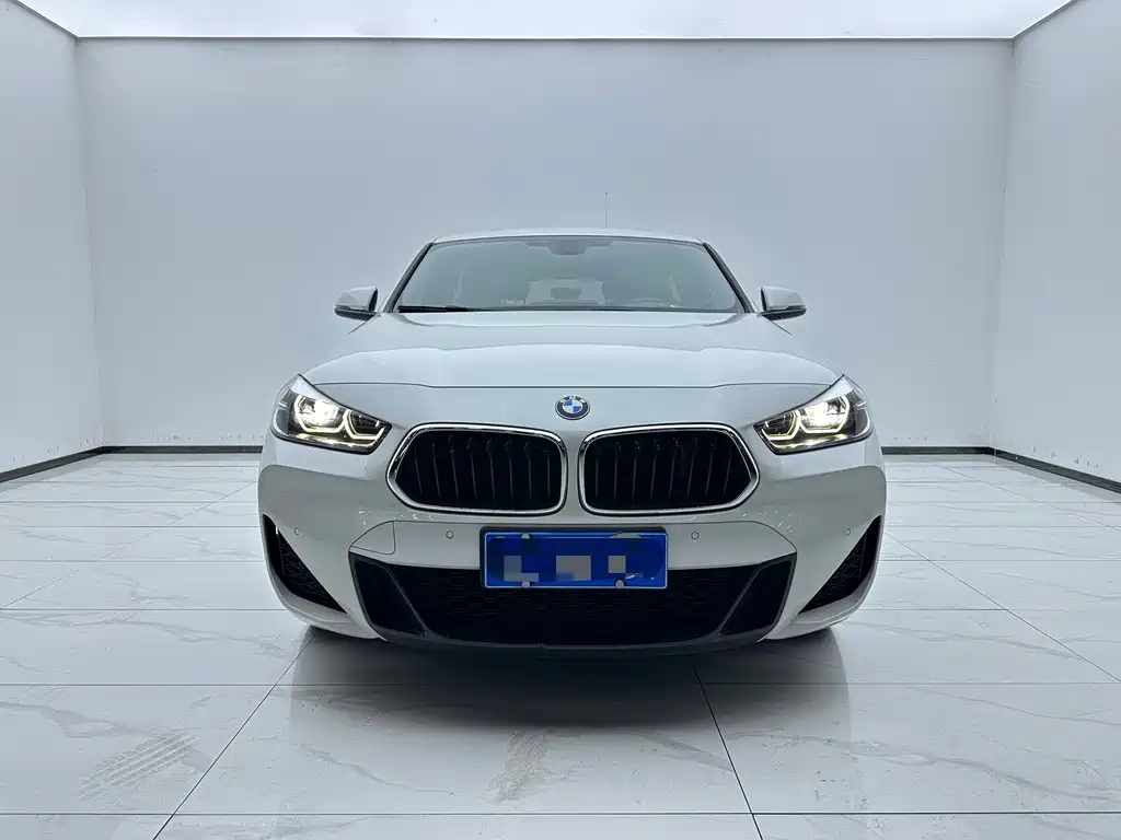 BMW X2 2021 — фото 2