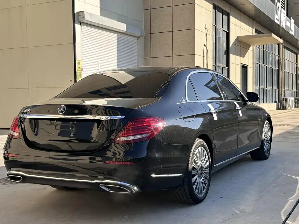 Mercedes-Benz E-Class 2020 — фото 7