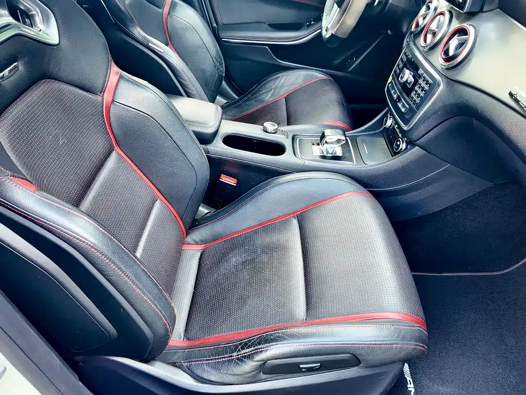 Mercedes-Benz GLA AMG 2015 — фото 19