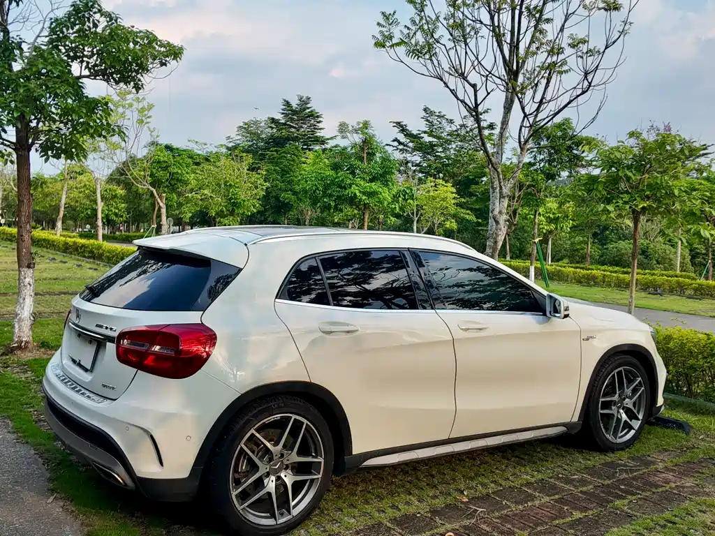 Mercedes-Benz GLA AMG 2015 — фото 21