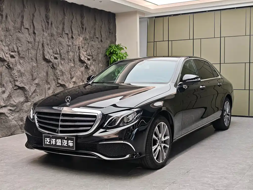 Mercedes-Benz E-Class 2019 — фото 1