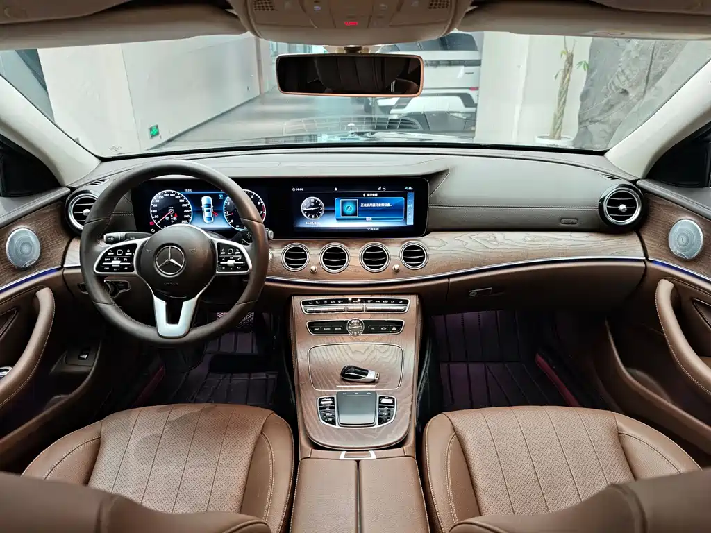 Mercedes-Benz E-Class 2019 — фото 6