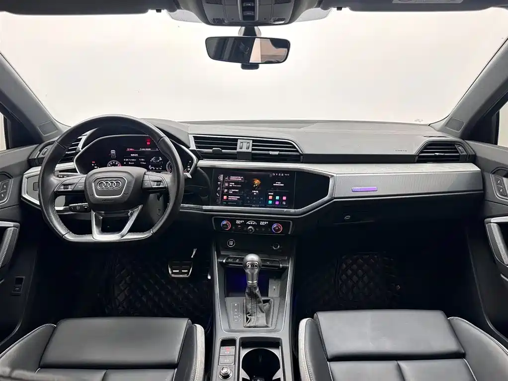 Audi Q3 2024 — фото 10
