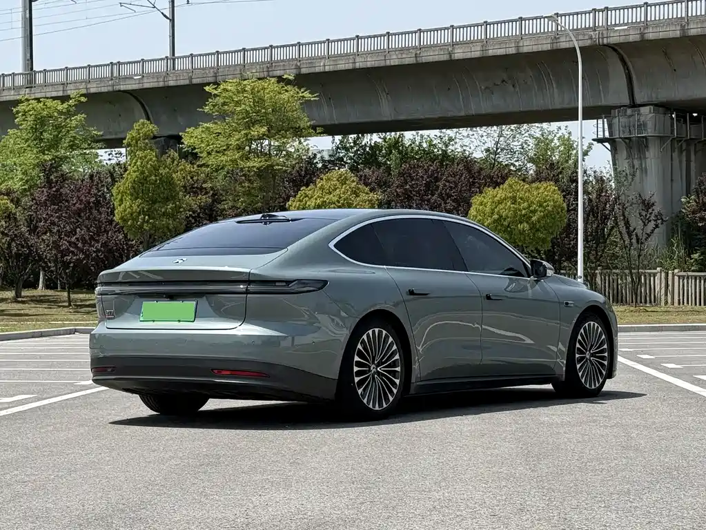 NIO ET7 2023