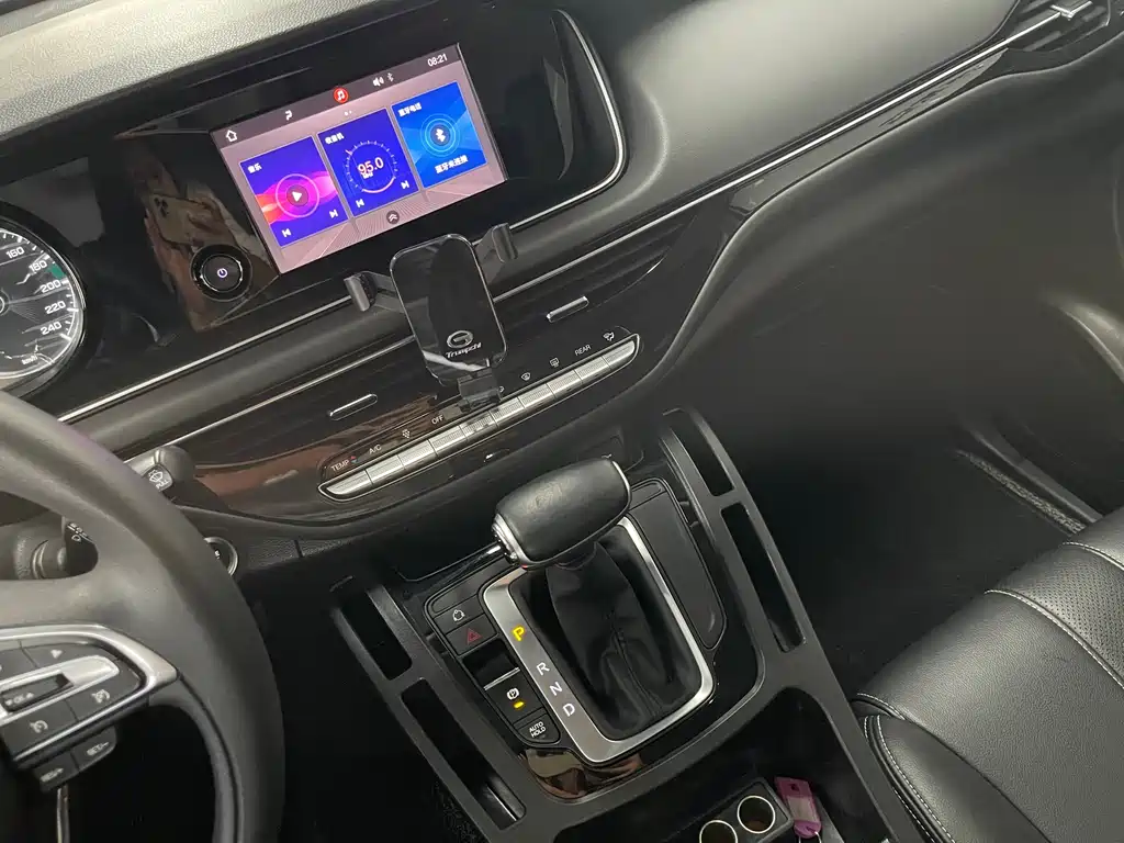 GAC Motor Trumpchi M6 2021 — фото 15
