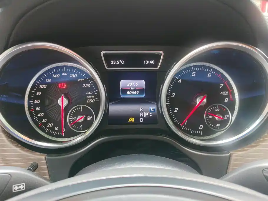 Mercedes-Benz GLE 2018 — фото 14