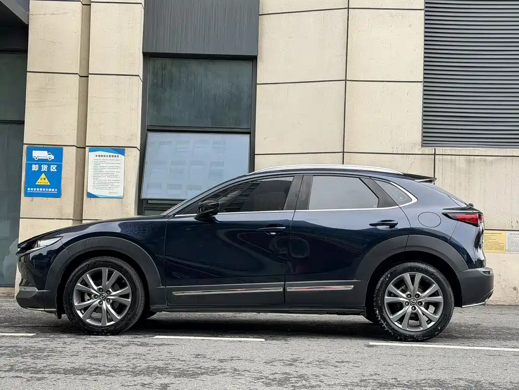 Mazda CX-30 2021 — фото 18