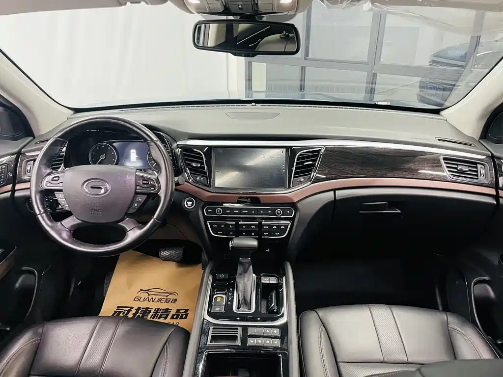 GAC Motor Trumpchi GS8 2019 — фото 12