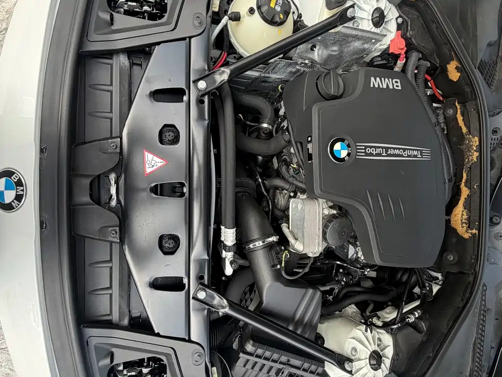 BMW 5 Series 2016 — фото 17