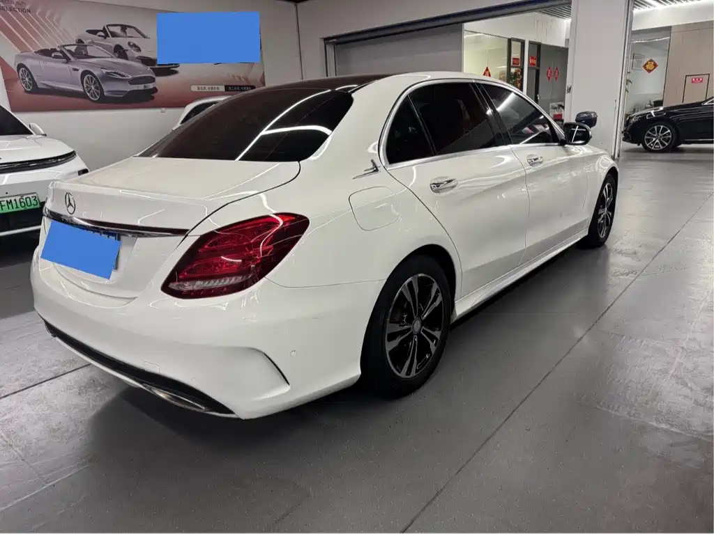 Mercedes-Benz C-Class 2016 — фото 18