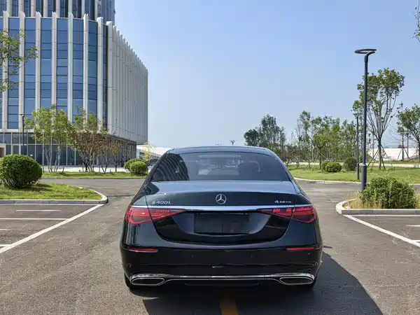 Mercedes-Benz S-Class 2022